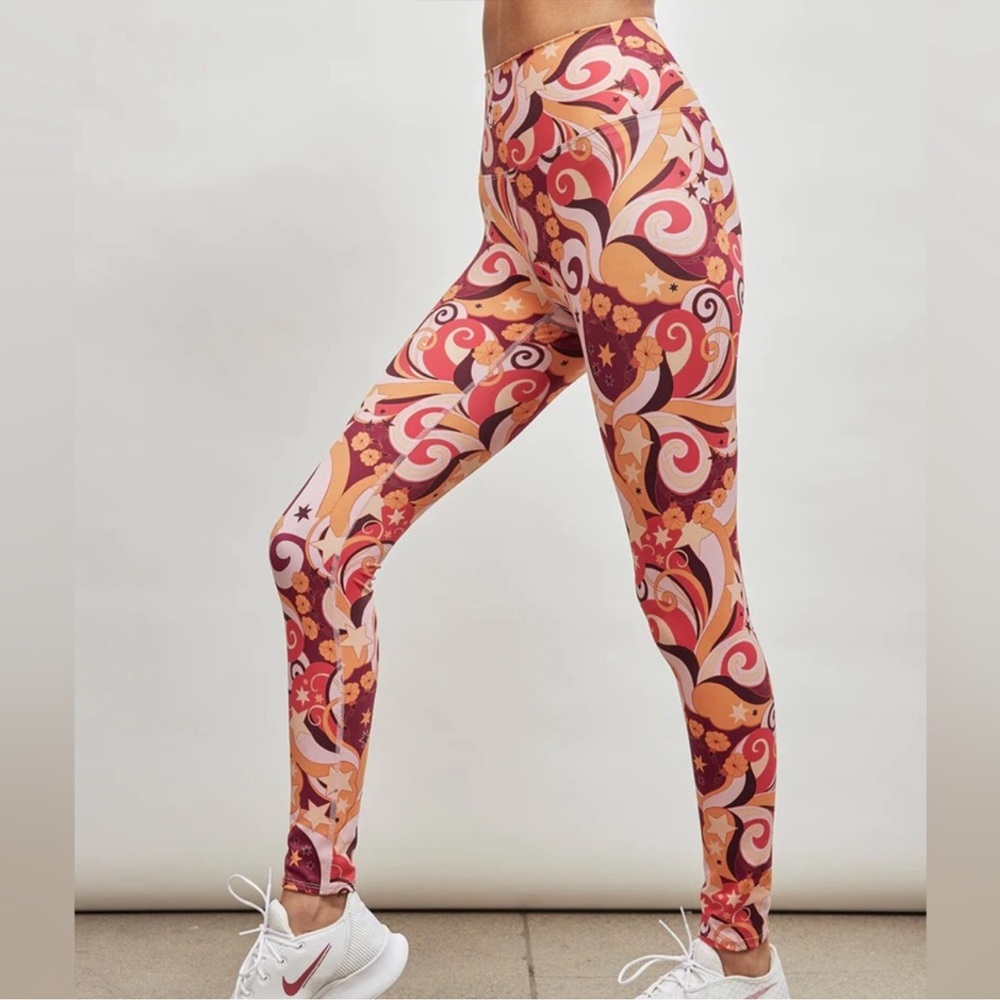 BEACH RIOT Starlight Swirl Piper Legging - Picture 3 of 9